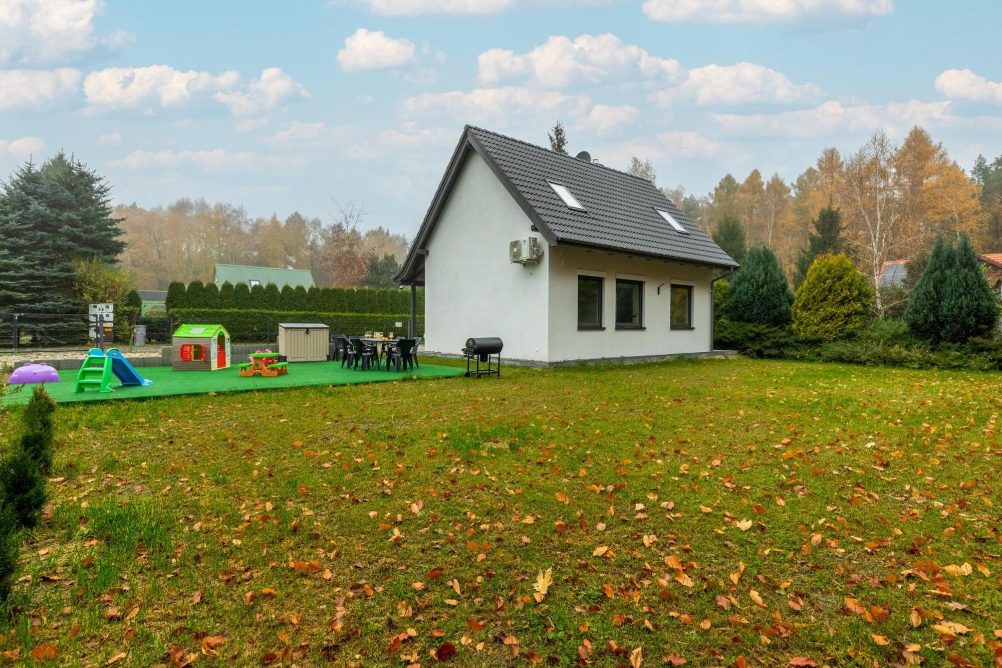 Dom Ostoya Wrzosowo - Ogrod, Plac Zabaw & Klimatyzacja By Noclegi Renters Radawka Exterior foto